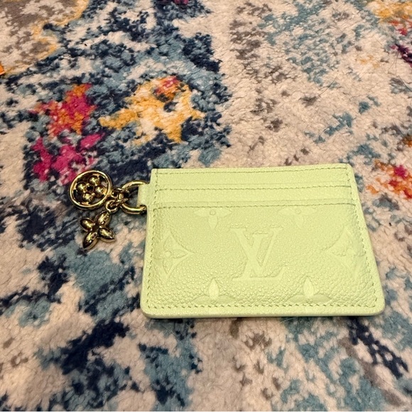 Louis Vuitton Charms Cardholder - Picture 4 of 6